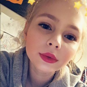 Meet your Posher, Raigan